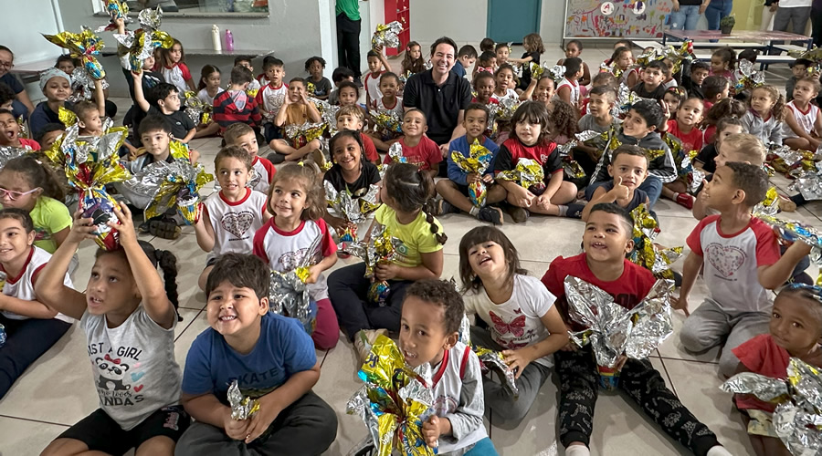 Mais de 7 mil ovos de páscoa foram distribuídos aos alunos da Rede Municipal de Educação